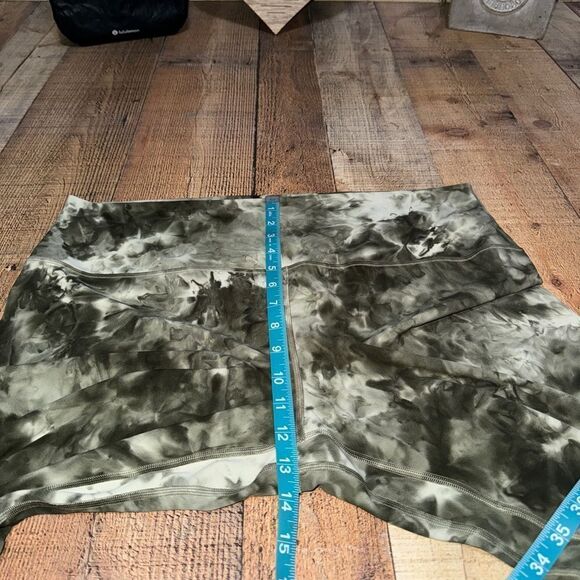 Lululemon Align Pant 25" *Diamond Dye
Light Sage Army Green Dark Olive size 20 - Picture 12 of 12